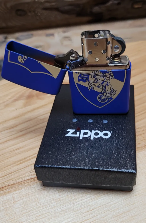 ZIppo with box